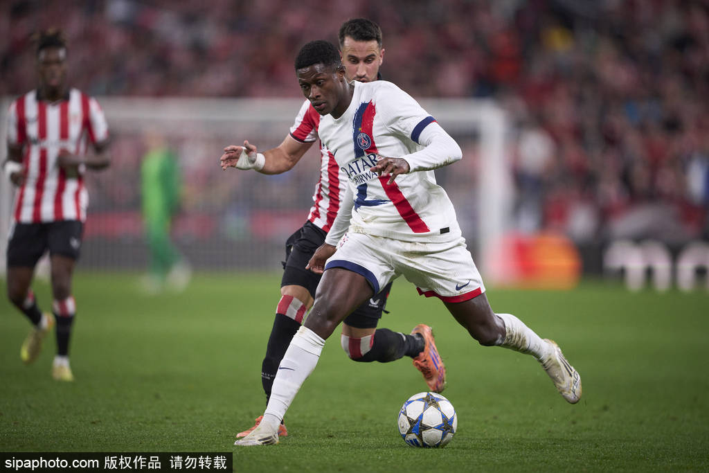 好博体育特别报道：欧冠-登贝莱缺阵巴尔科拉中框 马尤卢失良机巴黎0-0毕巴